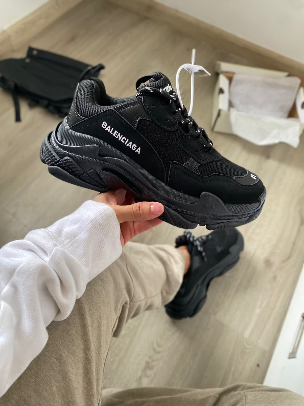 Balanciaga Triple S Negro