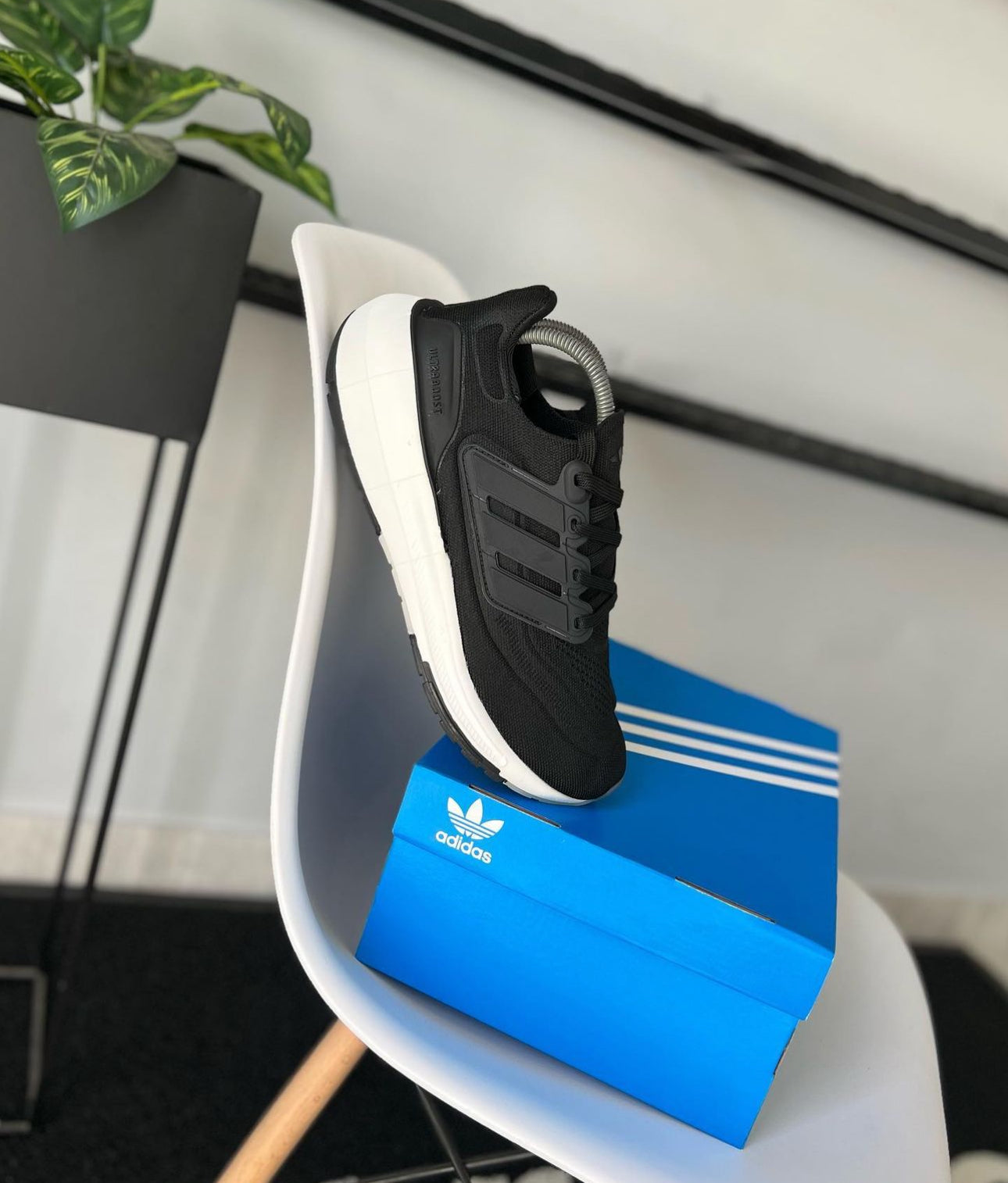 Adidas Ultraboost Light Negro