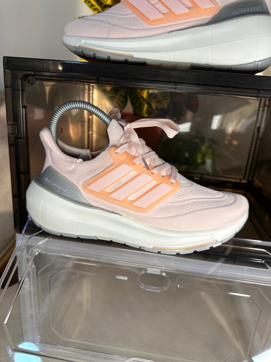 Adidas Ultraboost Light Rosado